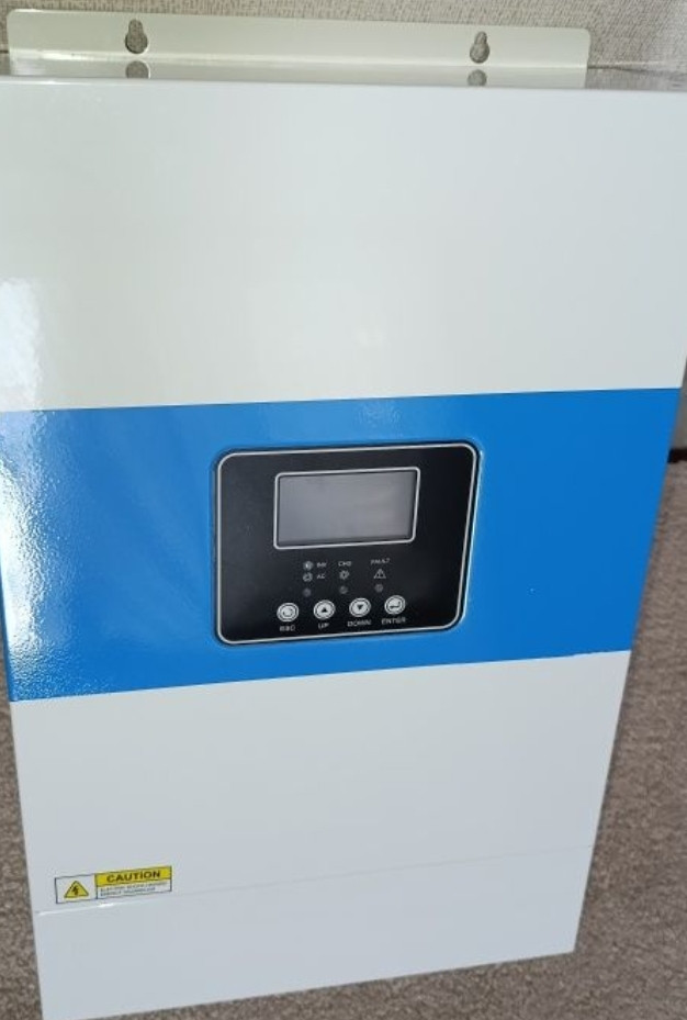 Гібридний інвертор Daxtromn Pro SC HF-3500-24V 3500 Вт — фото 1 из 4